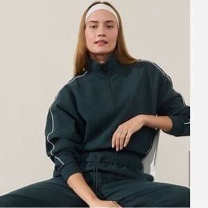 Athleta Women's Forever Fleece 1/2 zip cropped piped